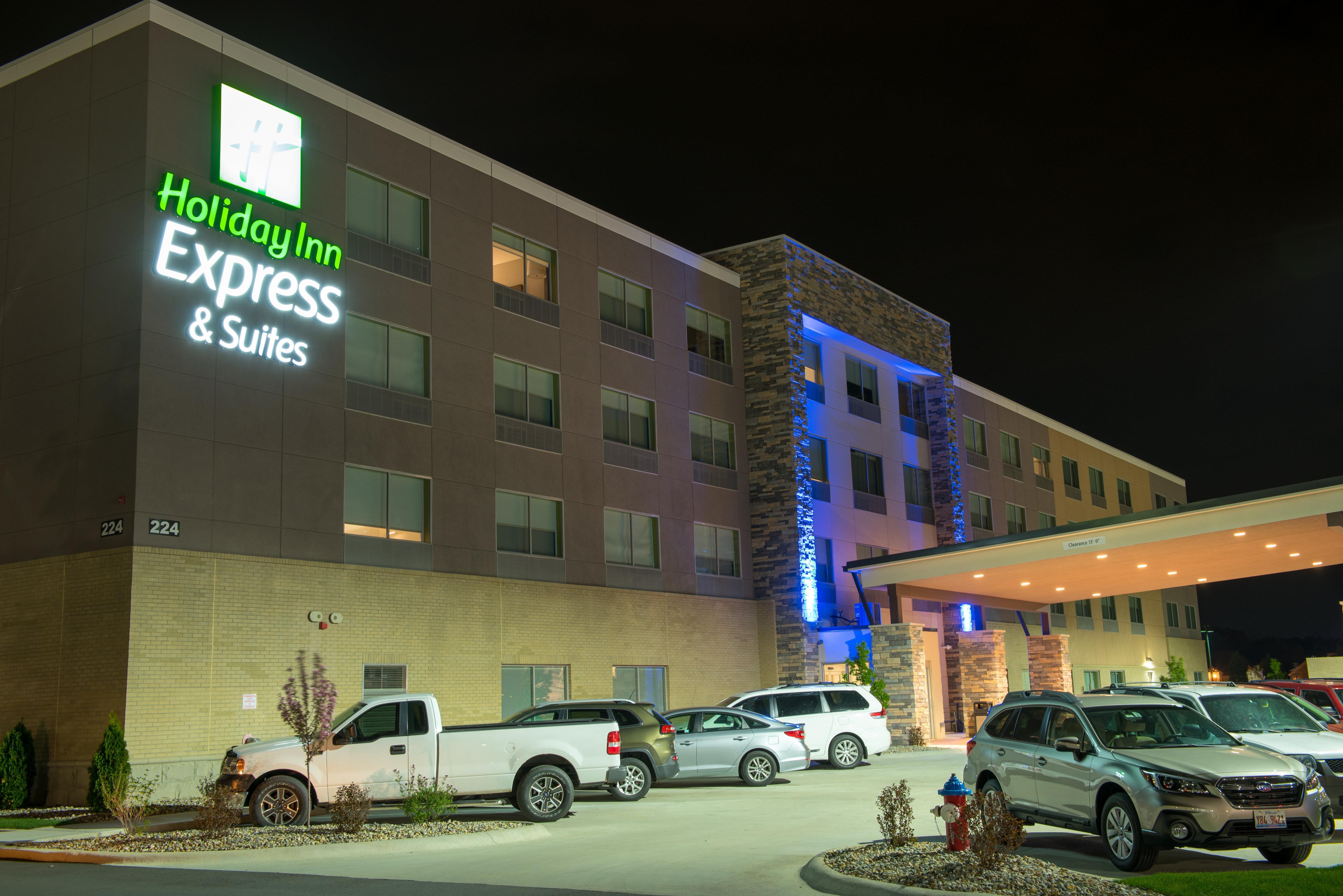 Holiday Inn Express & Suites - Orland Park Mokena, An Ihg Hotel Bagian luar foto