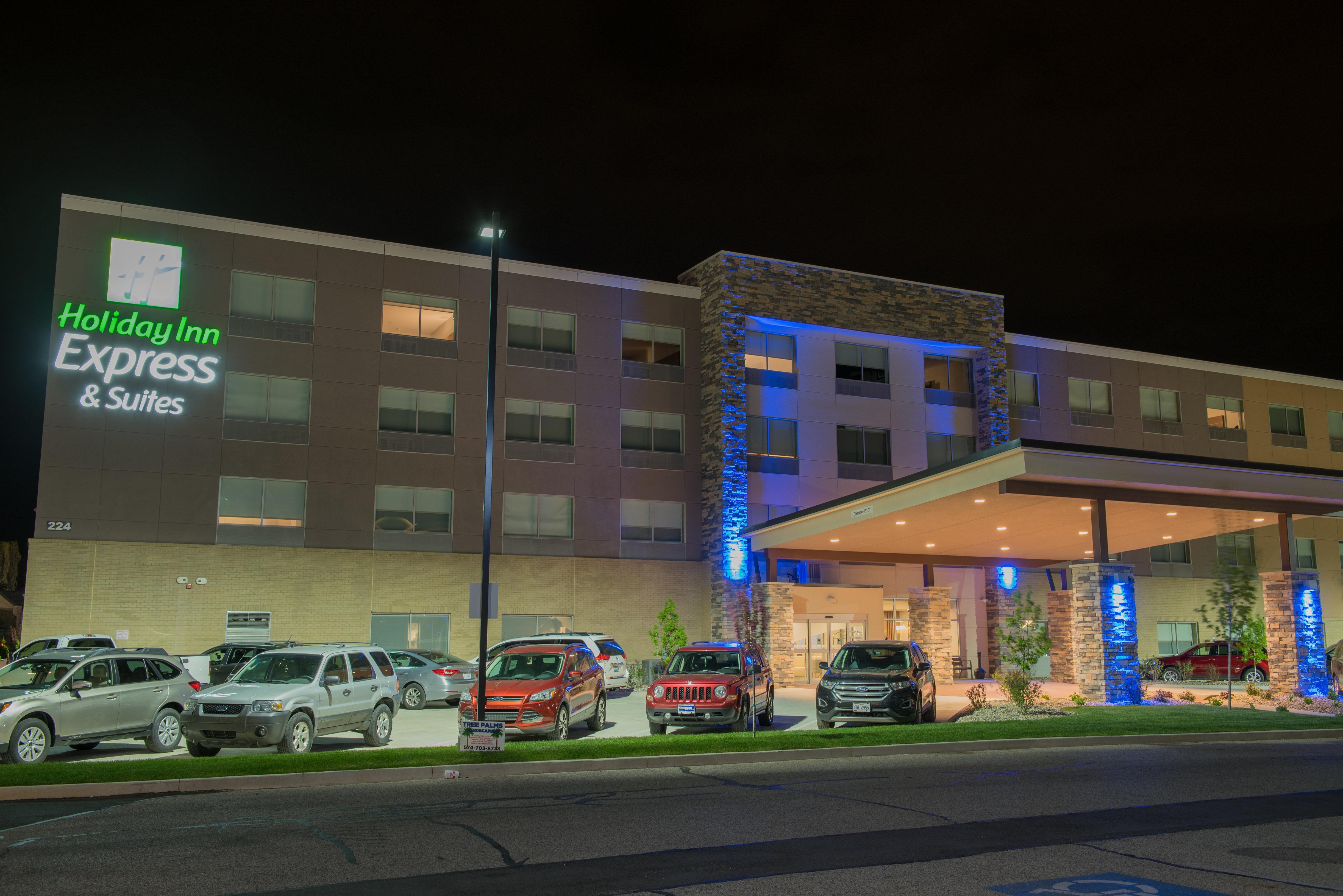 Holiday Inn Express & Suites - Orland Park Mokena By Ihg Bagian luar foto