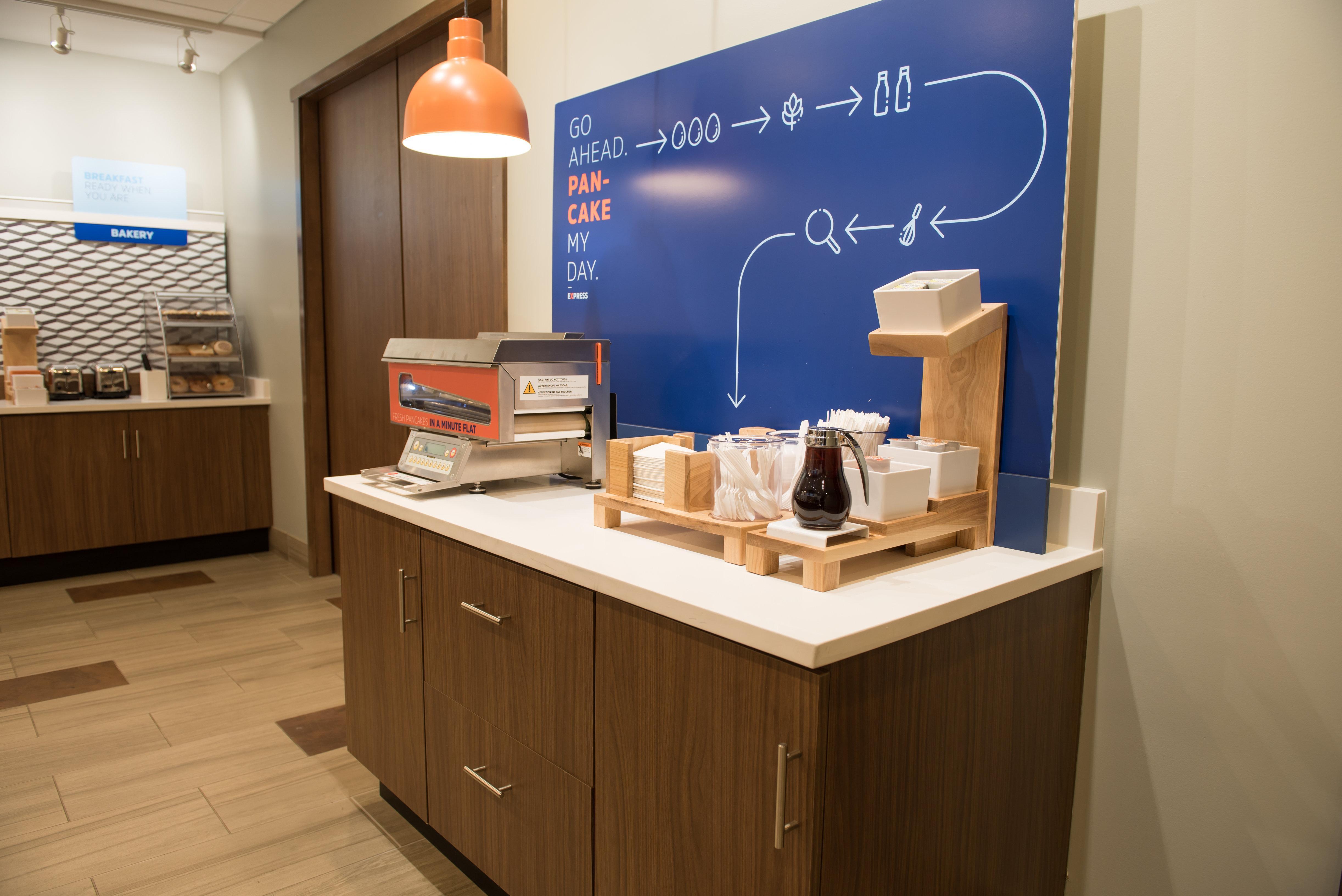 Holiday Inn Express & Suites - Orland Park Mokena By Ihg Bagian luar foto